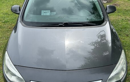 Opel Astra J, 2011 год, 625 000 рублей, 1 фотография