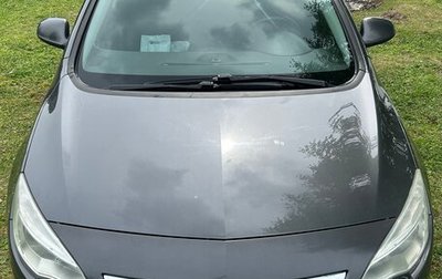 Opel Astra J, 2011 год, 625 000 рублей, 1 фотография