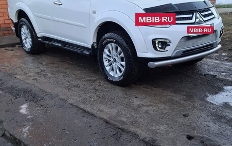 Mitsubishi Pajero Sport II рестайлинг, 2015 год, 1 999 999 рублей, 2 фотография