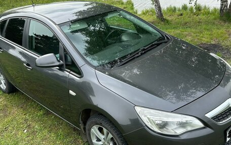 Opel Astra J, 2011 год, 625 000 рублей, 16 фотография