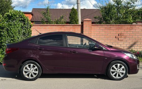 Hyundai Solaris II рестайлинг, 2011 год, 840 000 рублей, 4 фотография