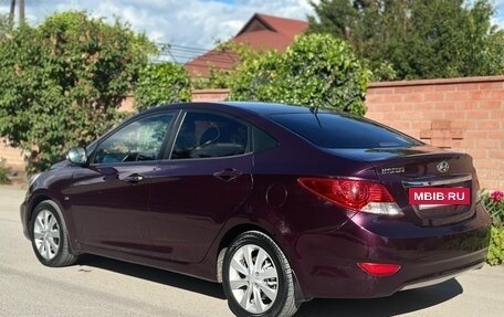 Hyundai Solaris II рестайлинг, 2011 год, 840 000 рублей, 10 фотография