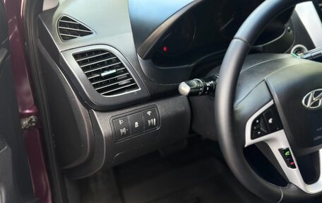Hyundai Solaris II рестайлинг, 2011 год, 840 000 рублей, 25 фотография