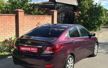 Hyundai Solaris II рестайлинг, 2011 год, 840 000 рублей, 15 фотография
