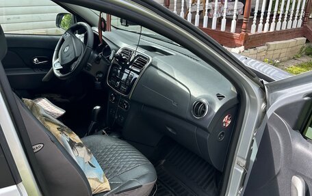 Renault Logan II, 2014 год, 600 000 рублей, 9 фотография