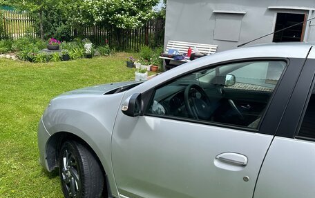 Renault Logan II, 2014 год, 600 000 рублей, 6 фотография