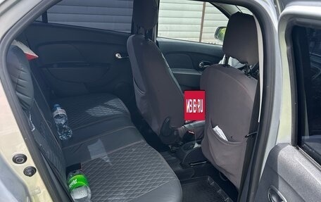 Renault Logan II, 2014 год, 600 000 рублей, 10 фотография