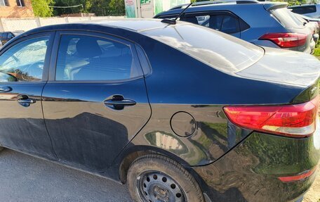 KIA Rio III рестайлинг, 2017 год, 600 000 рублей, 2 фотография
