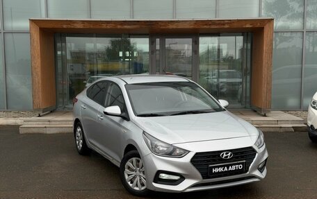 Hyundai Solaris II рестайлинг, 2018 год, 1 050 000 рублей, 3 фотография