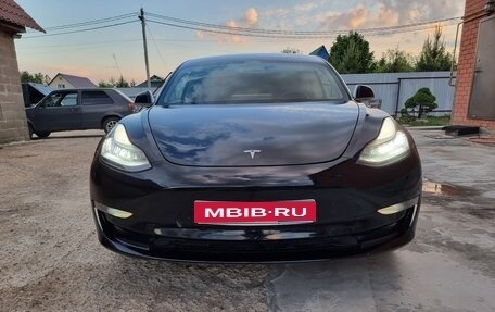 Tesla Model 3 I, 2019 год, 2 050 000 рублей, 1 фотография