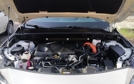Toyota Venza, 2022 год, 3 900 000 рублей, 9 фотография