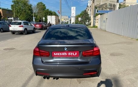 BMW 3 серия, 2018 год, 3 000 000 рублей, 19 фотография