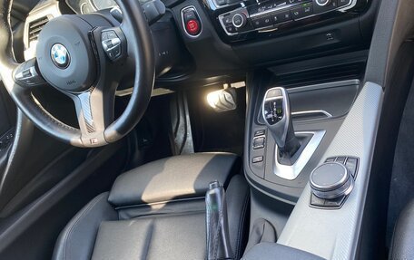 BMW 3 серия, 2018 год, 3 000 000 рублей, 29 фотография