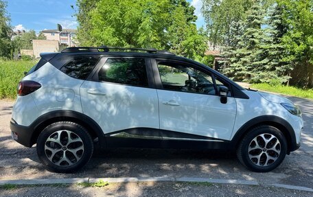 Renault Kaptur I рестайлинг, 2018 год, 2 000 000 рублей, 2 фотография