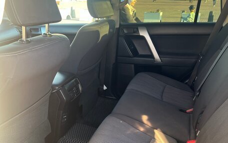Toyota Land Cruiser Prado 150 рестайлинг 2, 2014 год, 2 800 000 рублей, 10 фотография