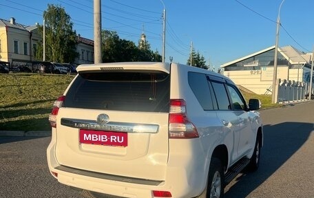 Toyota Land Cruiser Prado 150 рестайлинг 2, 2014 год, 2 800 000 рублей, 5 фотография