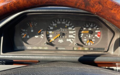 Mercedes-Benz E-Класс, 1994 год, 630 000 рублей, 11 фотография