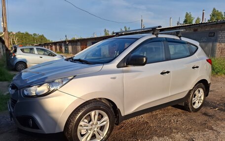 Hyundai ix35 I рестайлинг, 2013 год, 1 085 000 рублей, 2 фотография