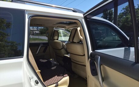 Toyota Land Cruiser Prado 150 рестайлинг 2, 2013 год, 3 700 000 рублей, 15 фотография
