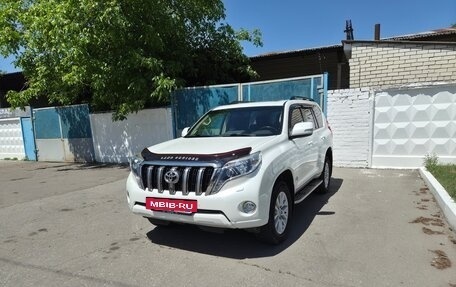 Toyota Land Cruiser Prado 150 рестайлинг 2, 2013 год, 3 700 000 рублей, 4 фотография