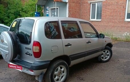 Chevrolet Niva I рестайлинг, 2004 год, 380 000 рублей, 2 фотография
