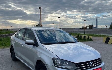 Volkswagen Polo VI (EU Market), 2015 год, 490 000 рублей, 2 фотография