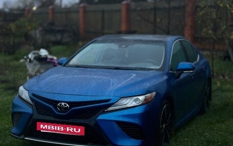 Toyota Camry, 2019 год, 3 050 000 рублей, 2 фотография