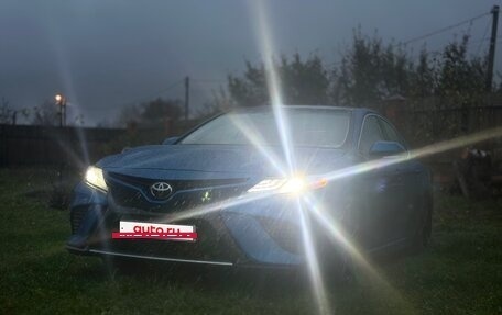 Toyota Camry, 2019 год, 3 050 000 рублей, 4 фотография