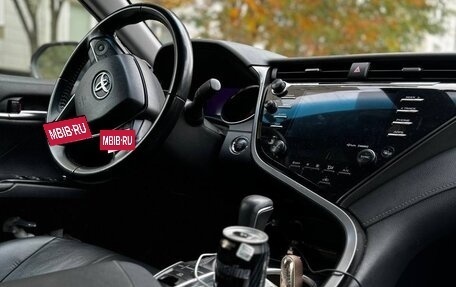Toyota Camry, 2019 год, 3 050 000 рублей, 17 фотография