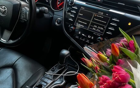 Toyota Camry, 2019 год, 3 050 000 рублей, 22 фотография
