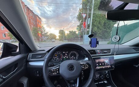 Skoda Superb III рестайлинг, 2018 год, 1 500 000 рублей, 20 фотография