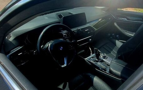 BMW 5 серия, 2020 год, 3 300 000 рублей, 4 фотография