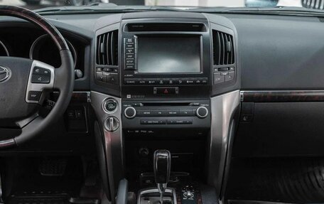 Toyota Land Cruiser 200, 2011 год, 3 050 000 рублей, 7 фотография