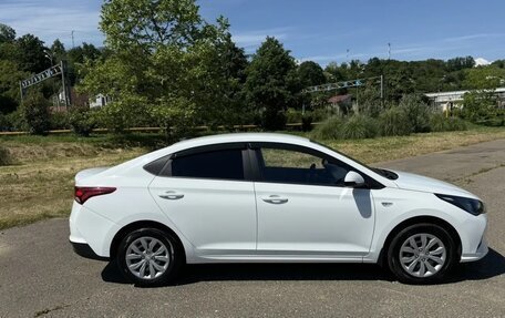 Hyundai Solaris II рестайлинг, 2021 год, 1 500 000 рублей, 11 фотография