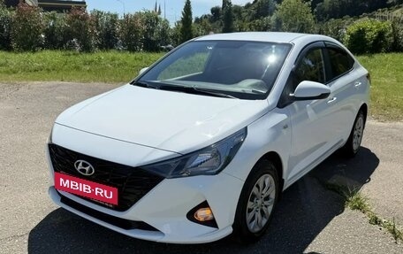 Hyundai Solaris II рестайлинг, 2021 год, 1 500 000 рублей, 8 фотография