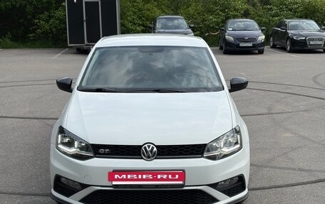 Volkswagen Polo VI (EU Market), 2018 год, 1 230 000 рублей, 3 фотография