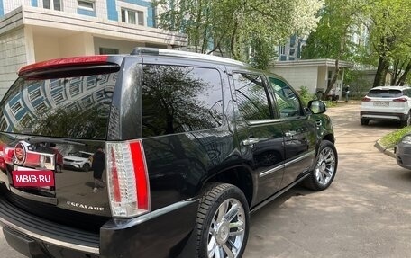 Cadillac Escalade III, 2011 год, 2 400 000 рублей, 4 фотография