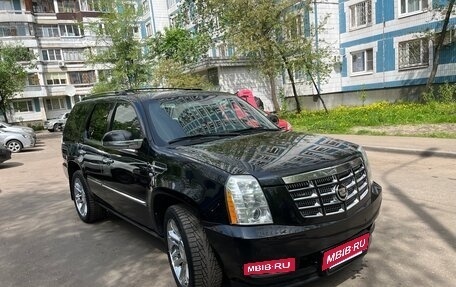 Cadillac Escalade III, 2011 год, 2 400 000 рублей, 2 фотография