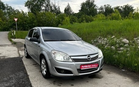 Opel Astra H, 2004 год, 326 000 рублей, 1 фотография