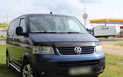 Volkswagen Multivan T5, 2004 год, 870 000 рублей, 1 фотография