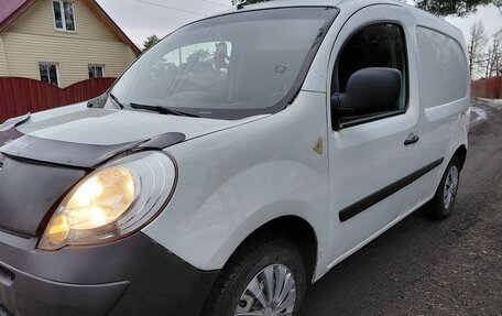Renault Kangoo II рестайлинг, 2011 год, 495 000 рублей, 1 фотография