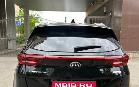 KIA Sportage IV рестайлинг, 2018 год, 2 300 000 рублей, 9 фотография