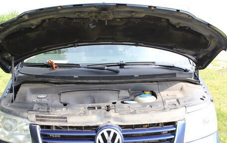 Volkswagen Multivan T5, 2004 год, 870 000 рублей, 4 фотография
