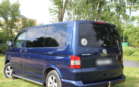 Volkswagen Multivan T5, 2004 год, 870 000 рублей, 3 фотография