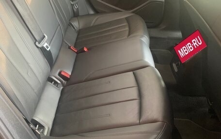 Audi A4, 2018 год, 2 520 000 рублей, 13 фотография