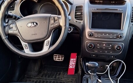 KIA Sorento II рестайлинг, 2013 год, 1 950 000 рублей, 13 фотография