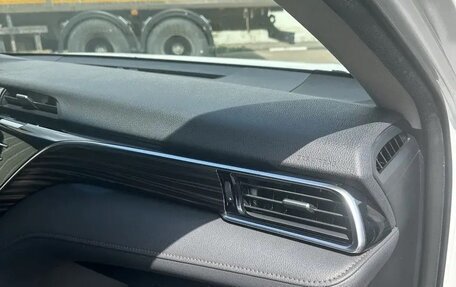 Toyota Camry, 2019 год, 3 150 000 рублей, 9 фотография