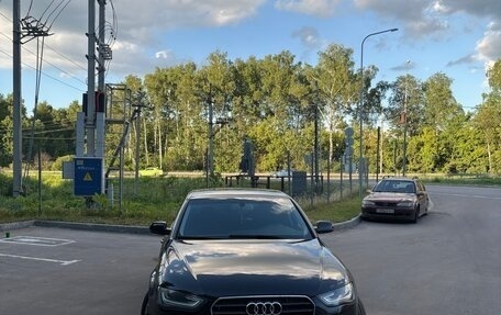 Audi A4, 2012 год, 1 000 000 рублей, 2 фотография