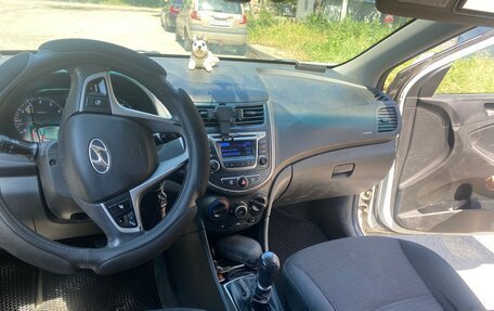 Hyundai Solaris II рестайлинг, 2014 год, 635 000 рублей, 11 фотография