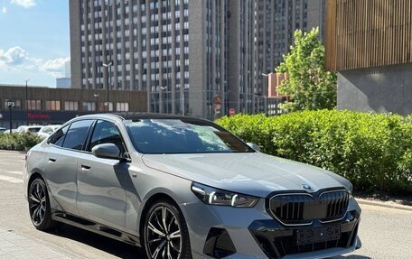 BMW 5 серия, 2025 год, 8 470 000 рублей, 3 фотография